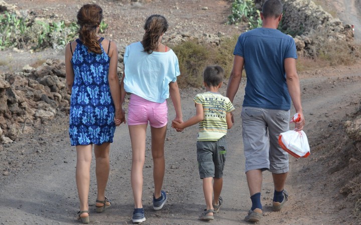 family-911293_1280.jpg