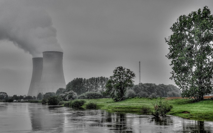 nuclear-power-plant-261119.jpg